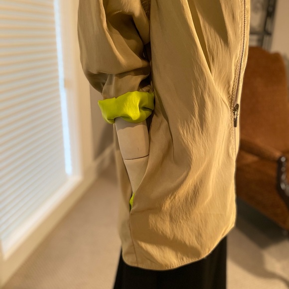 NEW Mycra PAC Reversible Hooded Rain and Wind Jacket - Picture 12 of 16